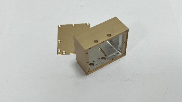 鋁合金CNC加工的原理與優(yōu)點是什么？